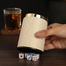 Load image into Gallery viewer, Dices Shake Container with 6 Dices Set Dices Cup Leathers Stable Sturdy Comfortable Hand Feeling Dices Shake Container