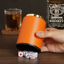 Load image into Gallery viewer, Dices Shake Container with 6 Dices Set Dices Cup Leathers Stable Sturdy Comfortable Hand Feeling Dices Shake Container