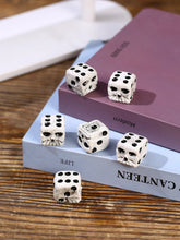 Load image into Gallery viewer, 1 Pcs 5 Pcs 16mm 6 Face Six Sided Skull Pattern Resin D6 Dot Dices Black White Point for DND TRPG RPG Table Board Game Halloween