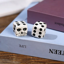 Load image into Gallery viewer, 1 Pcs 5 Pcs 16mm 6 Face Six Sided Skull Pattern Resin D6 Dot Dices Black White Point for DND TRPG RPG Table Board Game Halloween