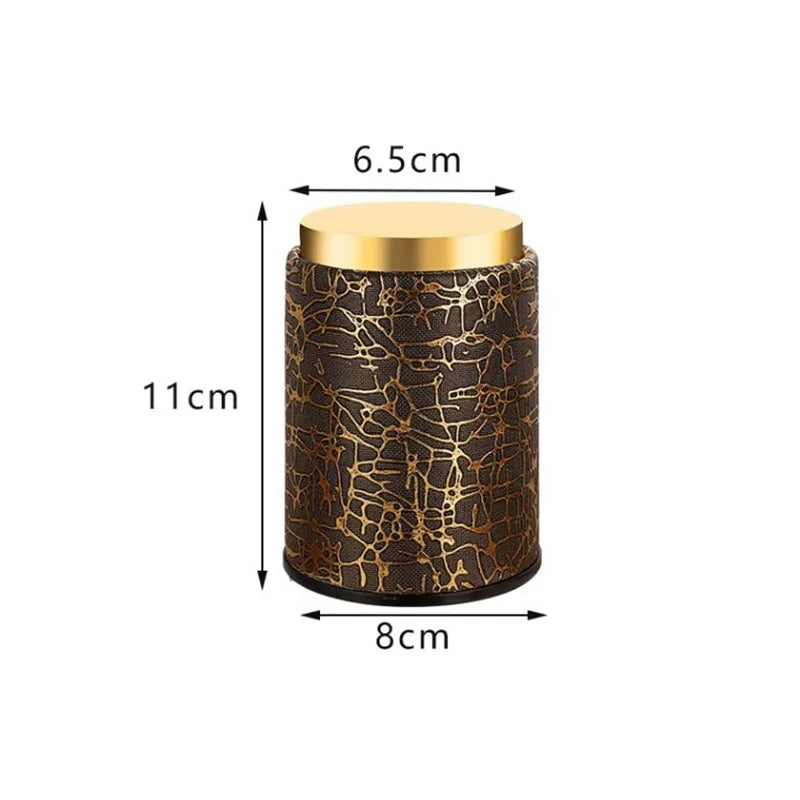 Dices Shake Container with 6 Dice