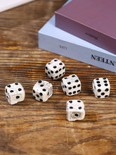 Load image into Gallery viewer, 1 Pcs 5 Pcs 16mm 6 Face Six Sided Skull Pattern Resin D6 Dot Dices Black White Point for DND TRPG RPG Table Board Game Halloween