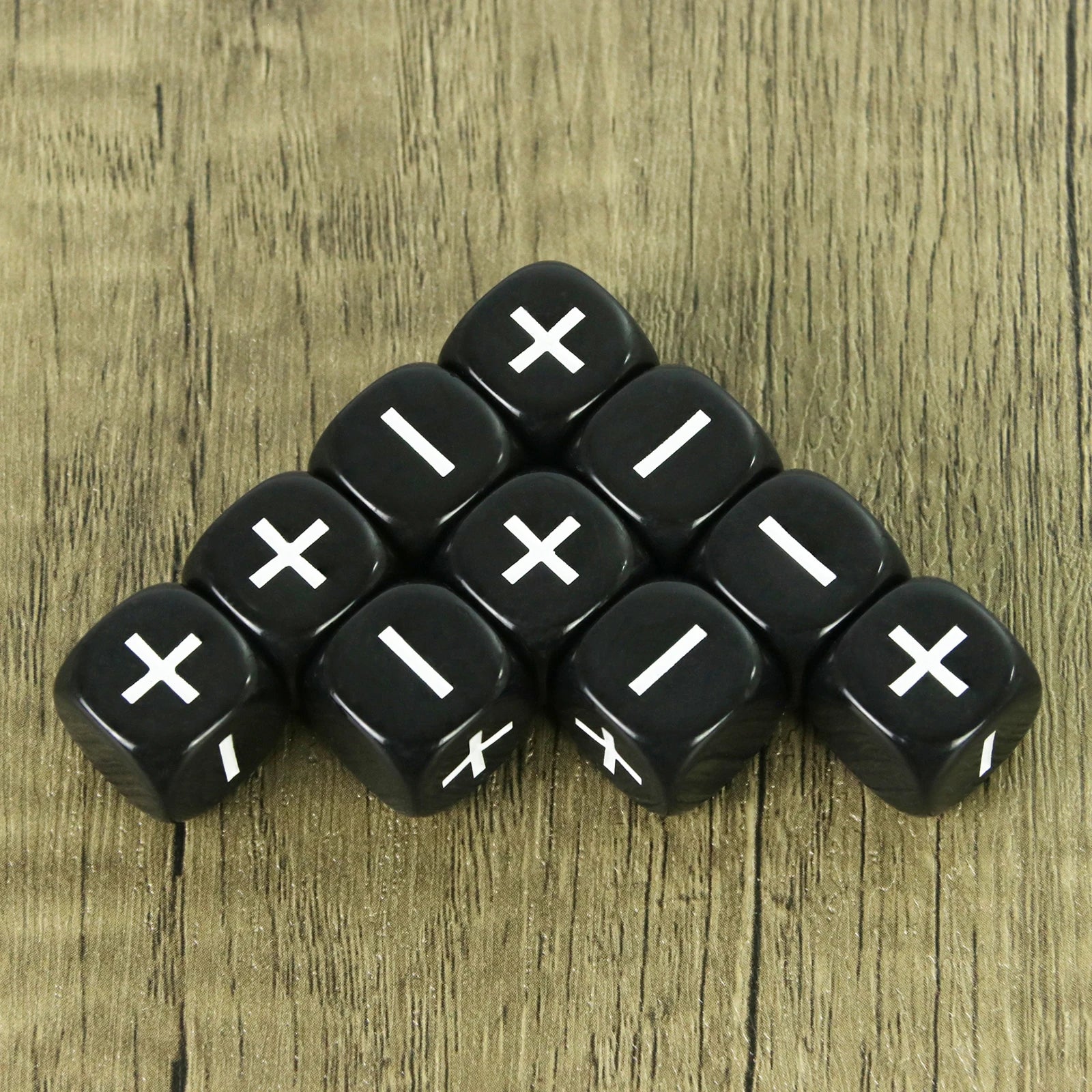 10pcs Fate Dice White Black 16mm D6 Role Playing Game Fudge Dice for Tabletop Board Games